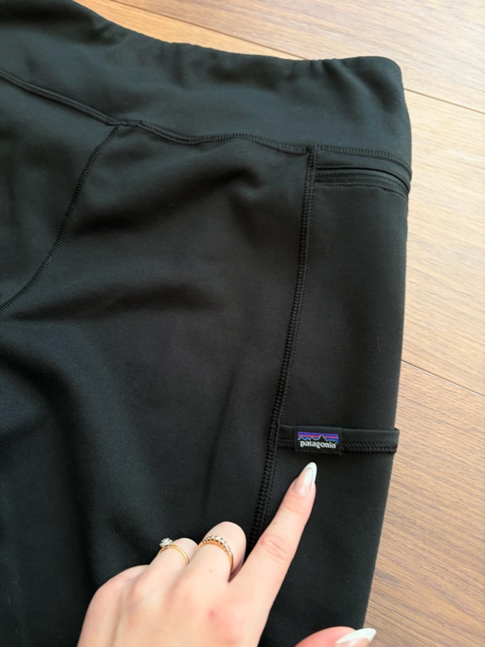 Patagonia leggings - Picture 3 of 6